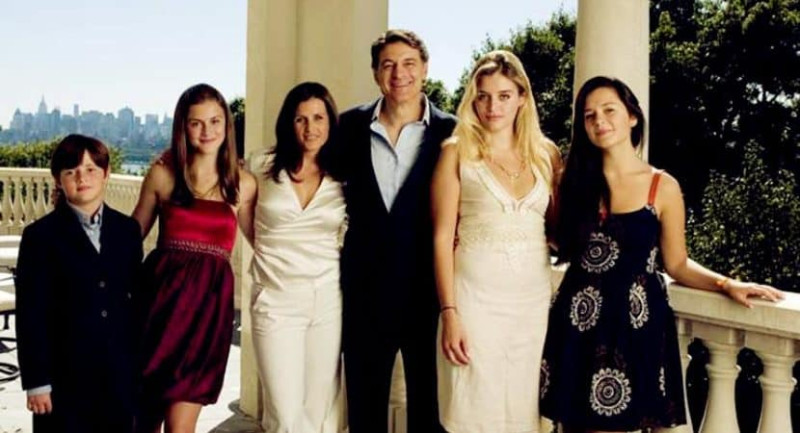 Dr. Oz’s Family Drama: Inside Lisa and Daphne’s High-Profile Roles During White House Scare