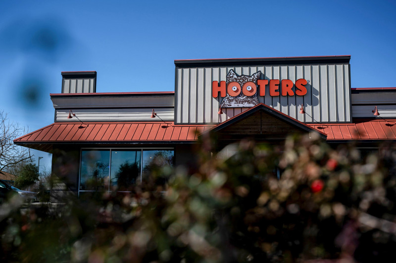 Hooters Shuts Down Dozens of Locations—Is Your Local Restaurant Next?