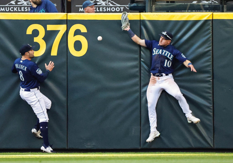 Mariners' Bryan Woo Leaves Fans Guessing After Dramatic Twins Clash