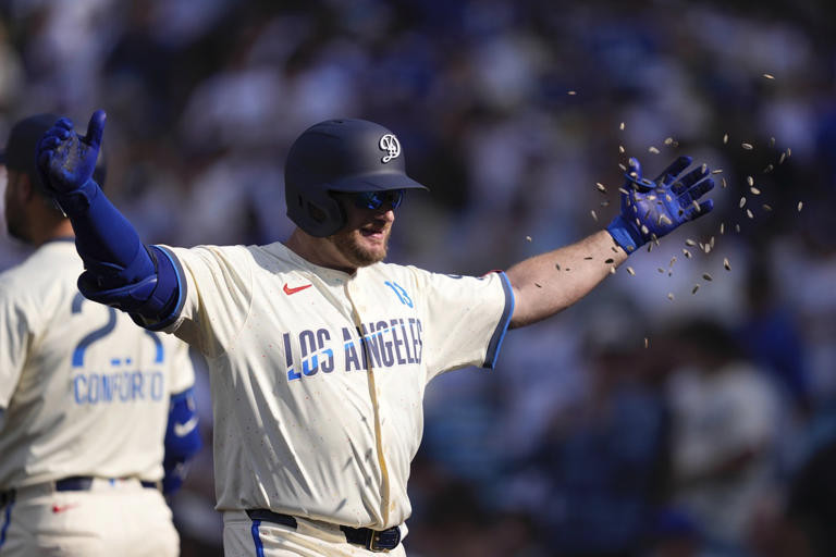 Yankees-Dodgers Showdown: Muncy’s Power, Warren’s Struggles, and a Series Full of Surprises