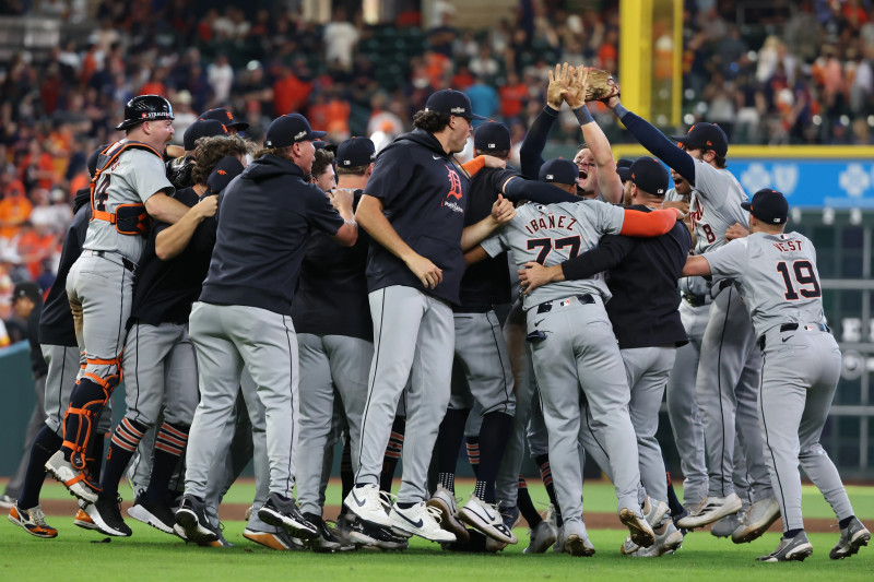 Detroit Tigers Drop Game 2 Thriller, Edge Closer to Playoff Exit