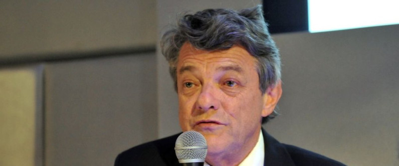 U.S. Government Shuts Down as Congress Misses Funding Deadline