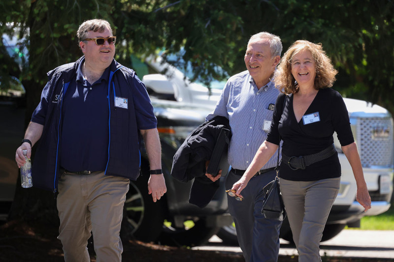 Larry Summers Steps Back from Public Life Amid Controversial Emails