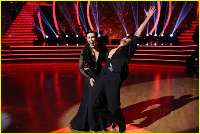 Rumer Willis Shines on "Dancing With the Stars"