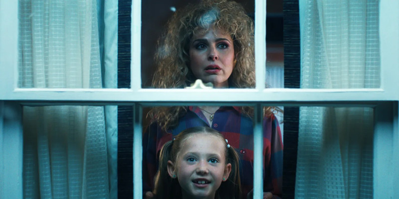 Does Holly Die in Stranger Things?