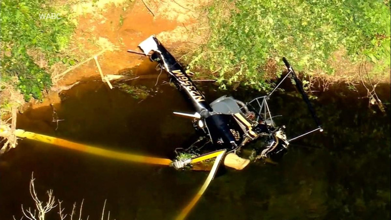 Helicopter Crash in Hammonton, New Jersey, Leaves One Dead, One in Critical Condition