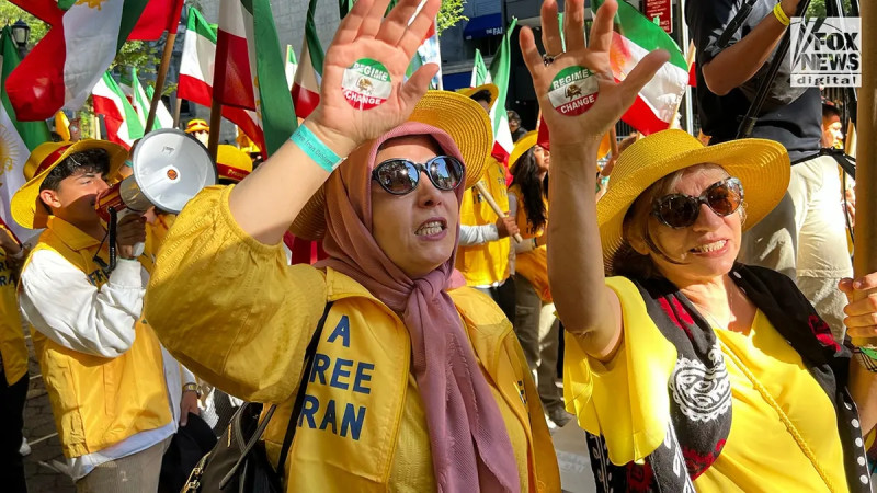 Iran Protests Intensify as Economic Crisis Deepens