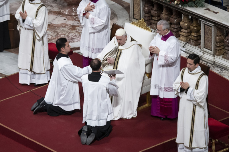 Celebrating Christmas Eve with Pope Leo XIV: The Midnight Mass