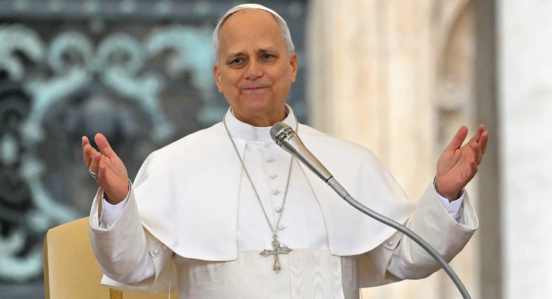 Pope Leo XIV's Midnight Mass: A Christmas Tradition