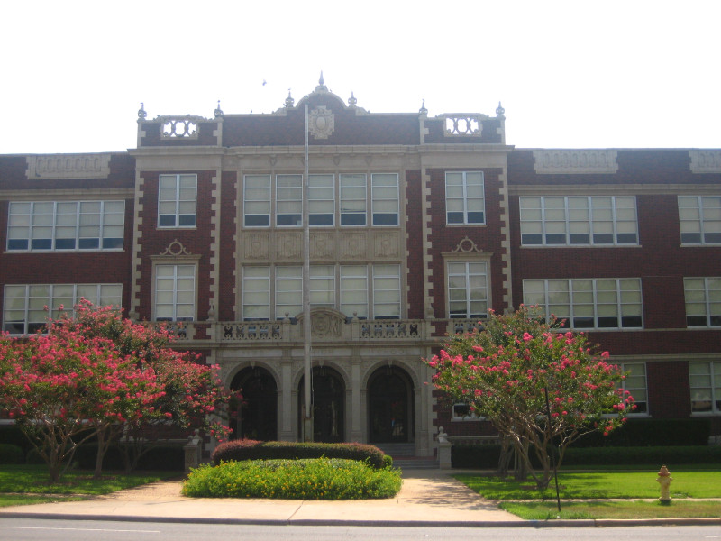 Latest Updates on School Closings in North Carolina