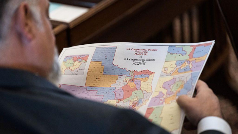 Supreme Court Allows Texas to Use Controversial Redistricting Map