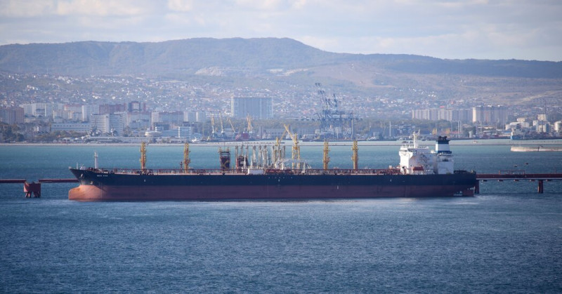US Seizes Oil Tanker Off Venezuela: Latest Developments