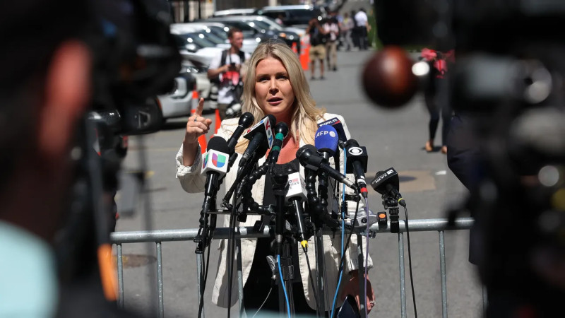 Vanity Fair's Controversial Portraits of Karoline Leavitt: A Closer Look