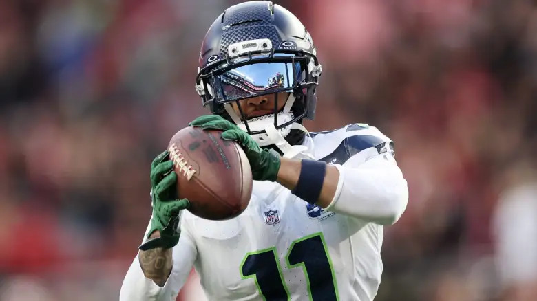 NFC Showdown: 49ers and Seahawks Clash for NFC West Crown