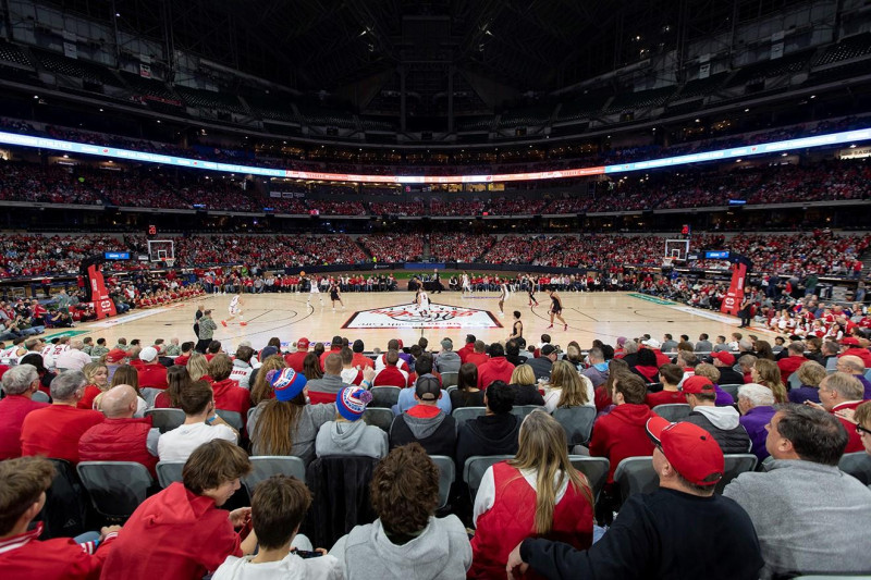 Badgers Dominate Gophers in Thrilling Showdown