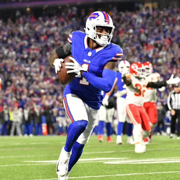 The Buffalo Bills' Big Returns: Ed Oliver and Curtis Samuel Rejoin the Squad Ahead of Divisional Round
