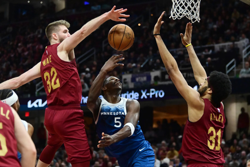Cavaliers vs Timberwolves: A Clash of Titans on the Hardwood