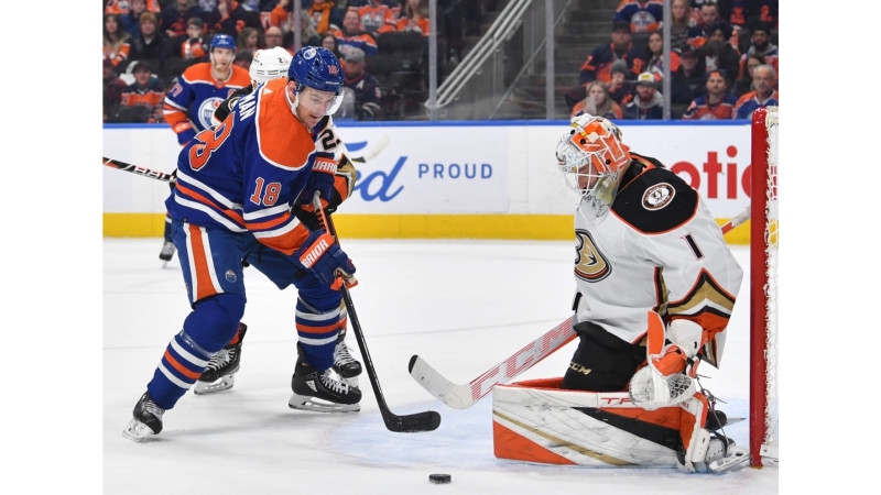 Ducks vs Oilers: A Thrilling Clash of Western Conference Powerhouses