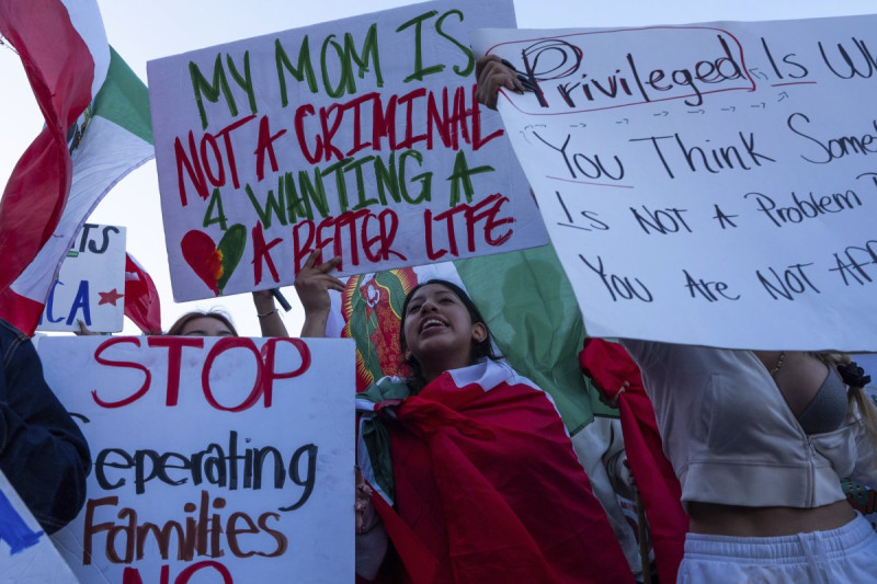 Anti-ICE Protests Surge Nationwide After Fatal Shooting in Minneapolis