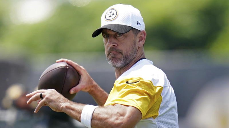 Aaron Rodgers and the Steelers: Uncertainty Looms as 2026 Approaches