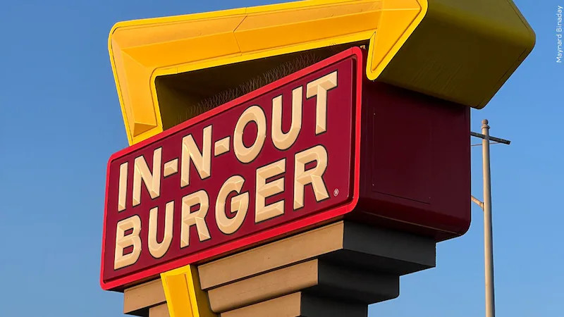 In-N-Out Burger Open on New Year's Day and New Year's Eve