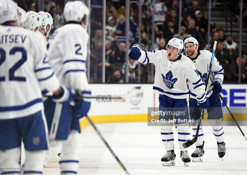 Maple Leafs vs. Golden Knights: A Clash of Titans