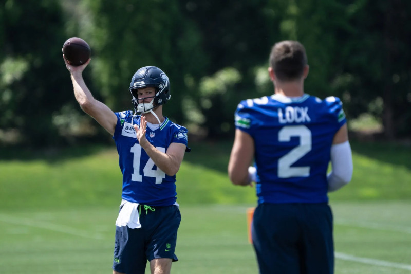 Seahawks QB Situation: Sam Darnold and Drew Lock Under Scrutiny