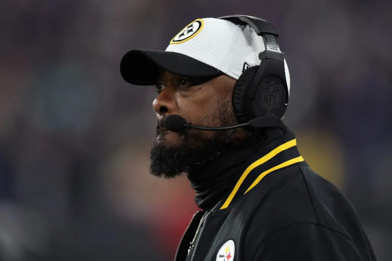Tomlin’s Future at Stake: Steelers Face Critical Decision After Playoff Loss