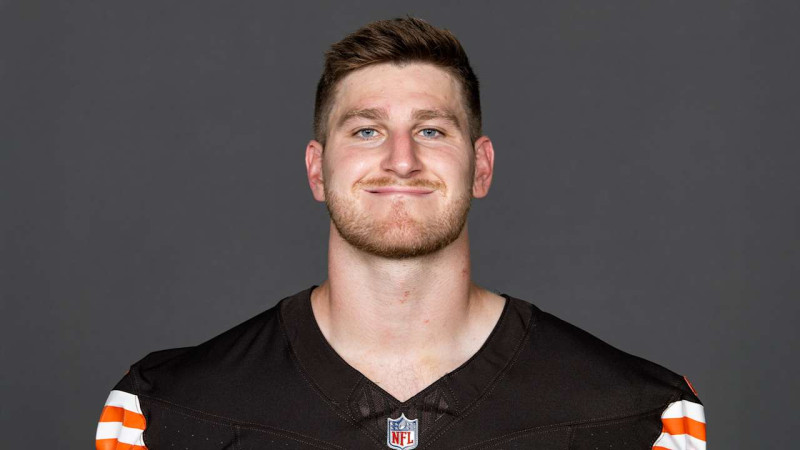 Cameron Thomas: A Rising Star in the NFL