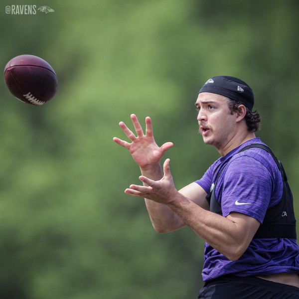 Chargers Secure Charlie Kolar in Major Free Agency Move