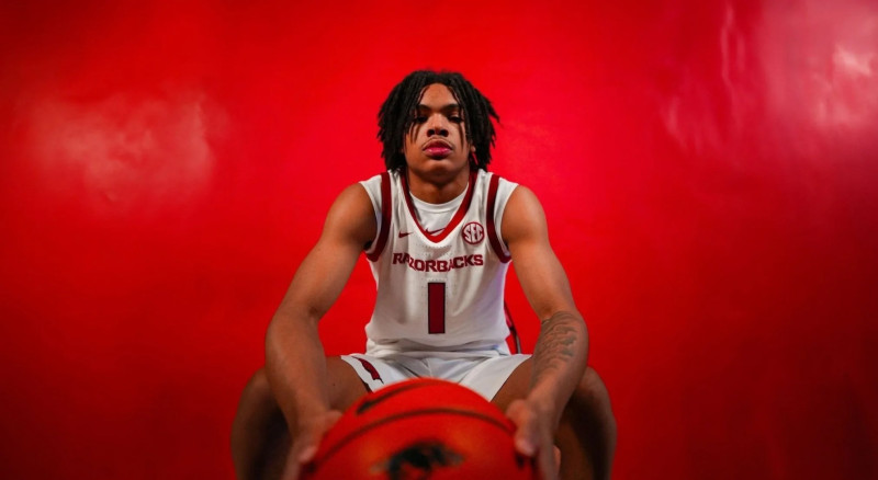 Darius Acuff Jr. Leads Arkansas to Sweet 16 with Spectacular Performance