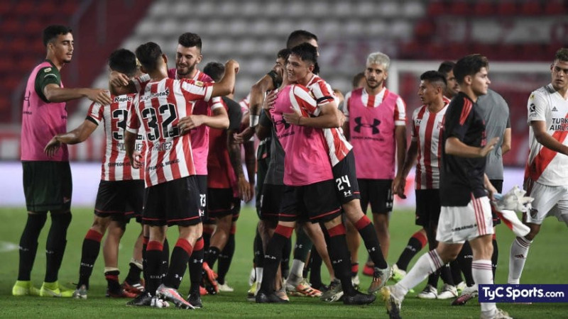 Estudiantes de Río Cuarto vs. River Plate: A Landmark Clash in Argentine Football