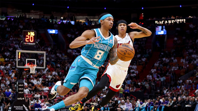 Heat vs. Hornets: Miami's Johnson Delivers Career-High