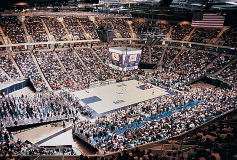 Illinois Game: A Thrilling March Madness Showdown at the Toyota Center