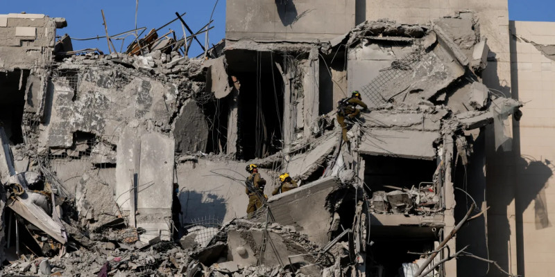 Strait of Hormuz: Flashpoint of Iran Israel War and Geopolitical Tensions