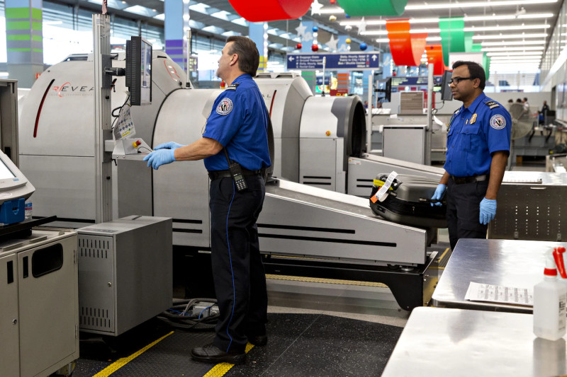 TSA Workers Finally See Paychecks After Six Week Shutdown
