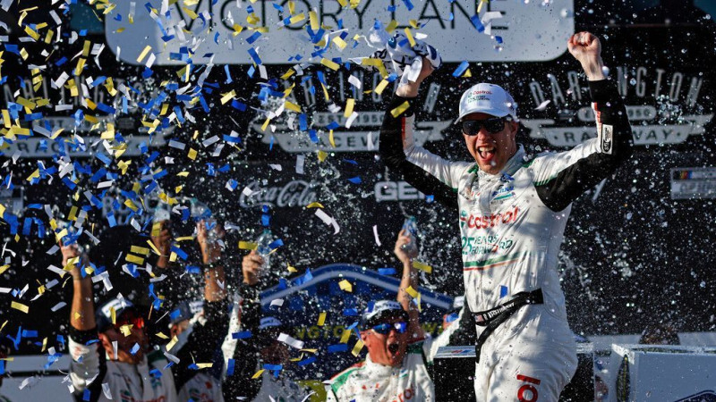 Tyler Reddick's Dominance: NASCAR Cup Standings After Darlington