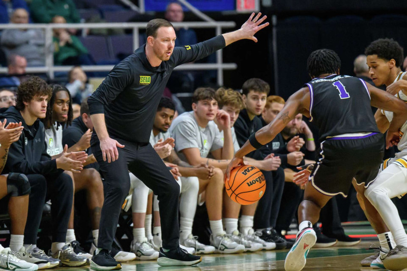 Siena Men's Basketball Poised for Historic Comeback Under Gerry McNamara