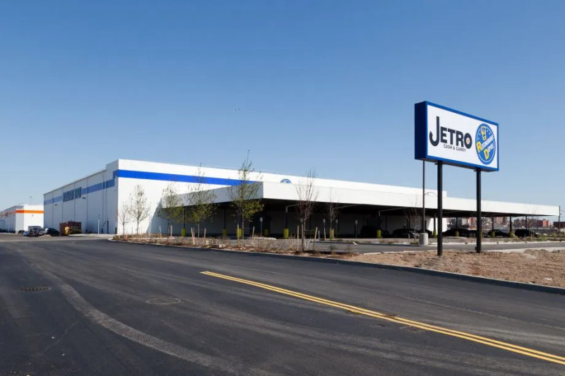 Sysco's Strategic Pivot: The $29 Billion Jetro Restaurant Depot Acquisition