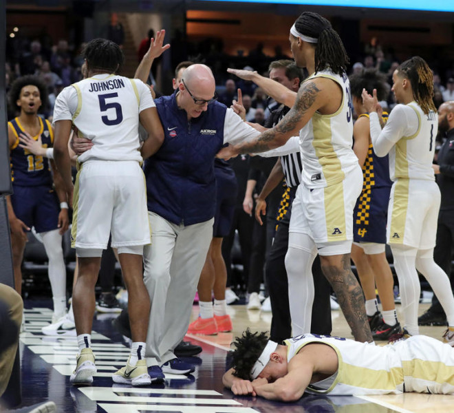 Rockets Soar, but Fall Short in Thrilling MAC Championship