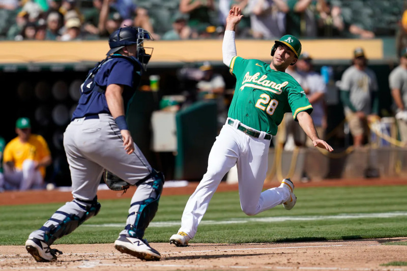 Seattle Mariners vs Oakland Athletics: Game Day Dynamics and Streaming Strategies