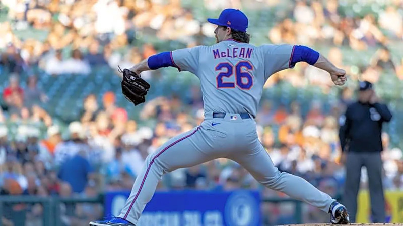 Arizona Diamondbacks Harness Late Surge to Defeat Mets, 7-1
