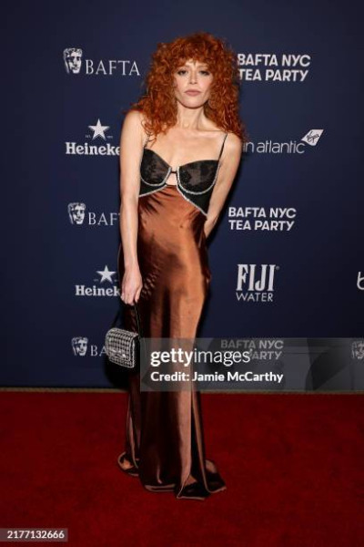 The Natasha Lyonne Fiasco: What Happened on Delta Flight 421?