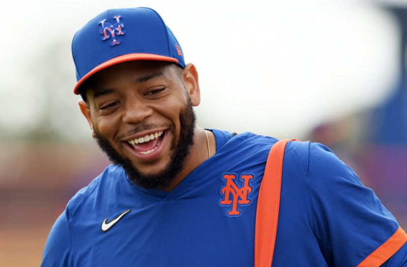 Dominic Smith: Atlanta Braves' New Powerhouse