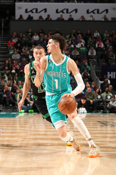 The Hornets vs. Celtics Face-Off's: A Crucial Clash for Playoff Aspirations