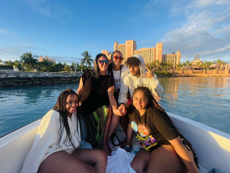 Karli Aylesworth Speaks Out as Search for Mom Lynette Hooker in the Bahamas Continues