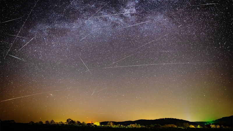 Lyrid Meteor Shower 2026: Celestial Spectacle Lights Up the Night Sky
