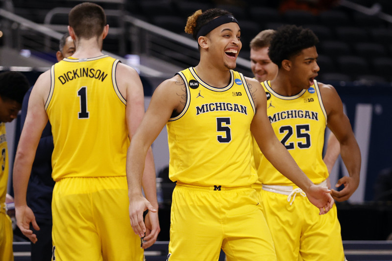 Michigan's Dominance: Rolling Over Arizona in the NCAA Final Four