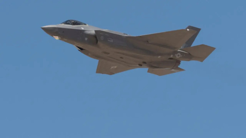 US Pilot Missing in Iran As Military Launches Rescue Mission