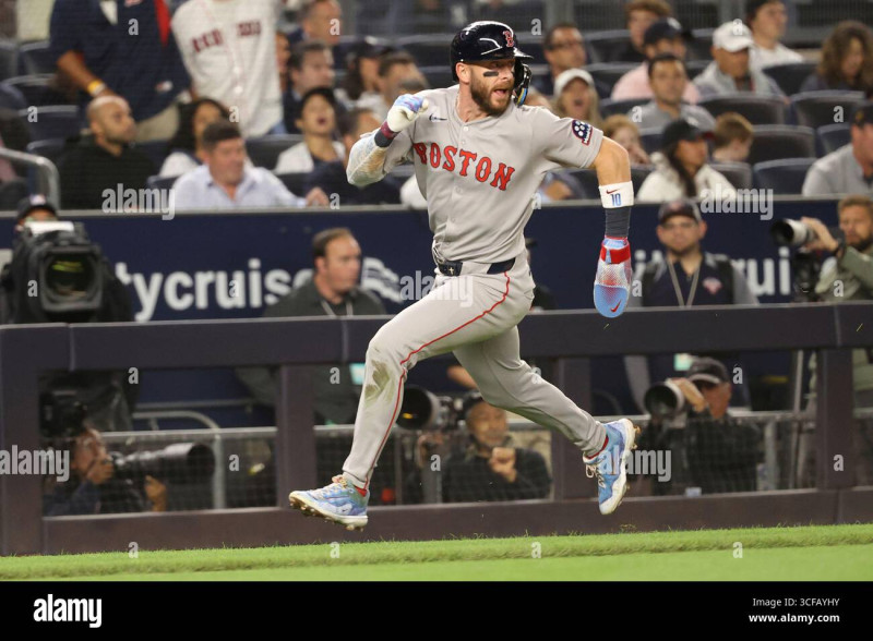 Nathaniel Lowe: The Spark That Ignited The Reds